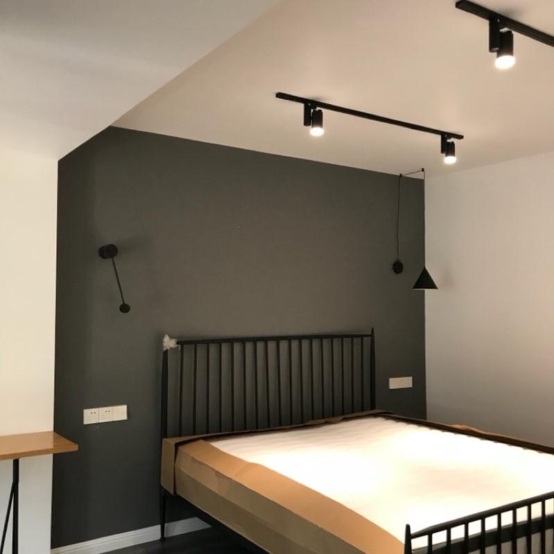 Cyrus - Minimalistische Runde Art-Deco LED-Wandlampe